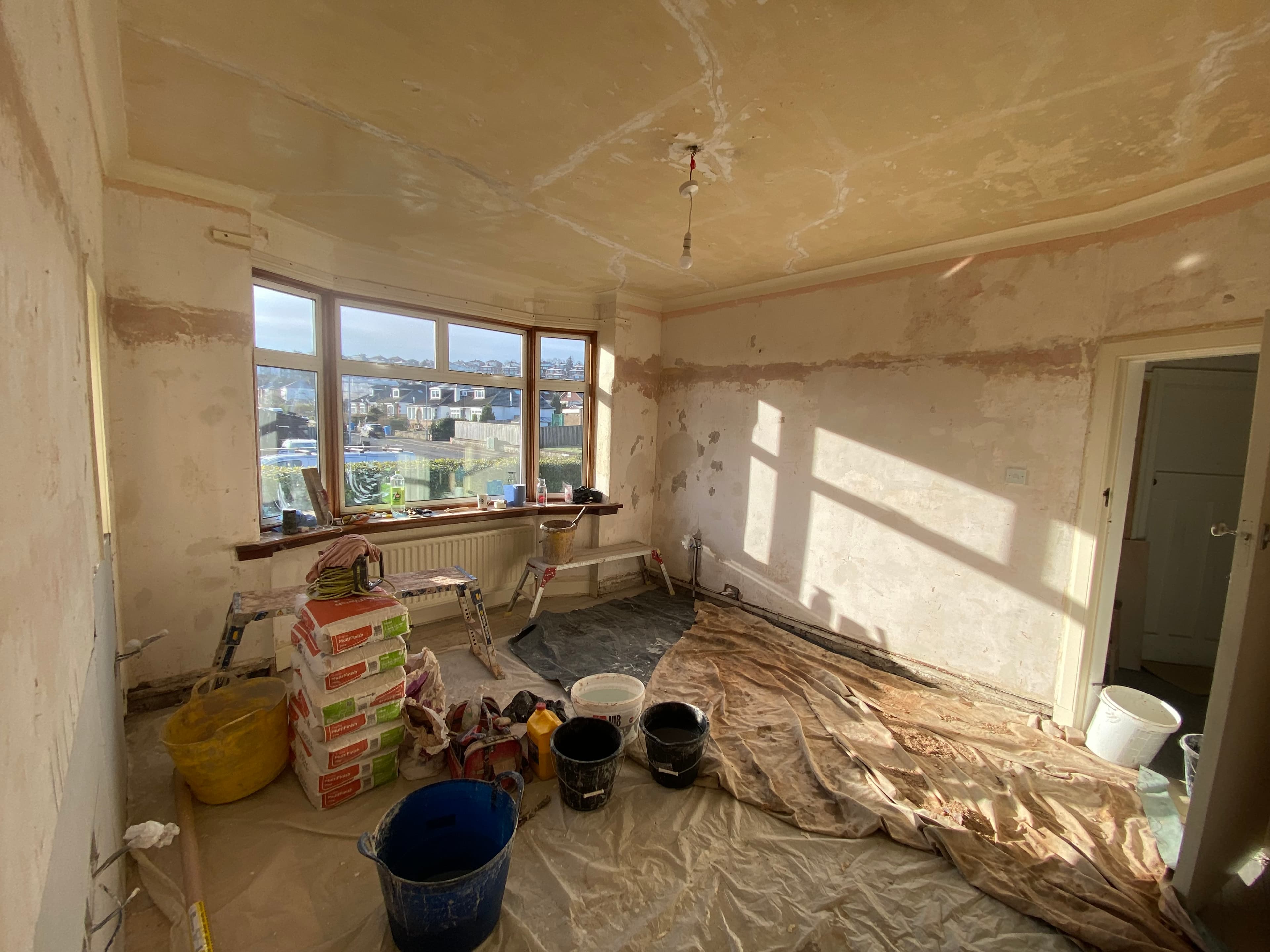 Flat ceiling after covering texture