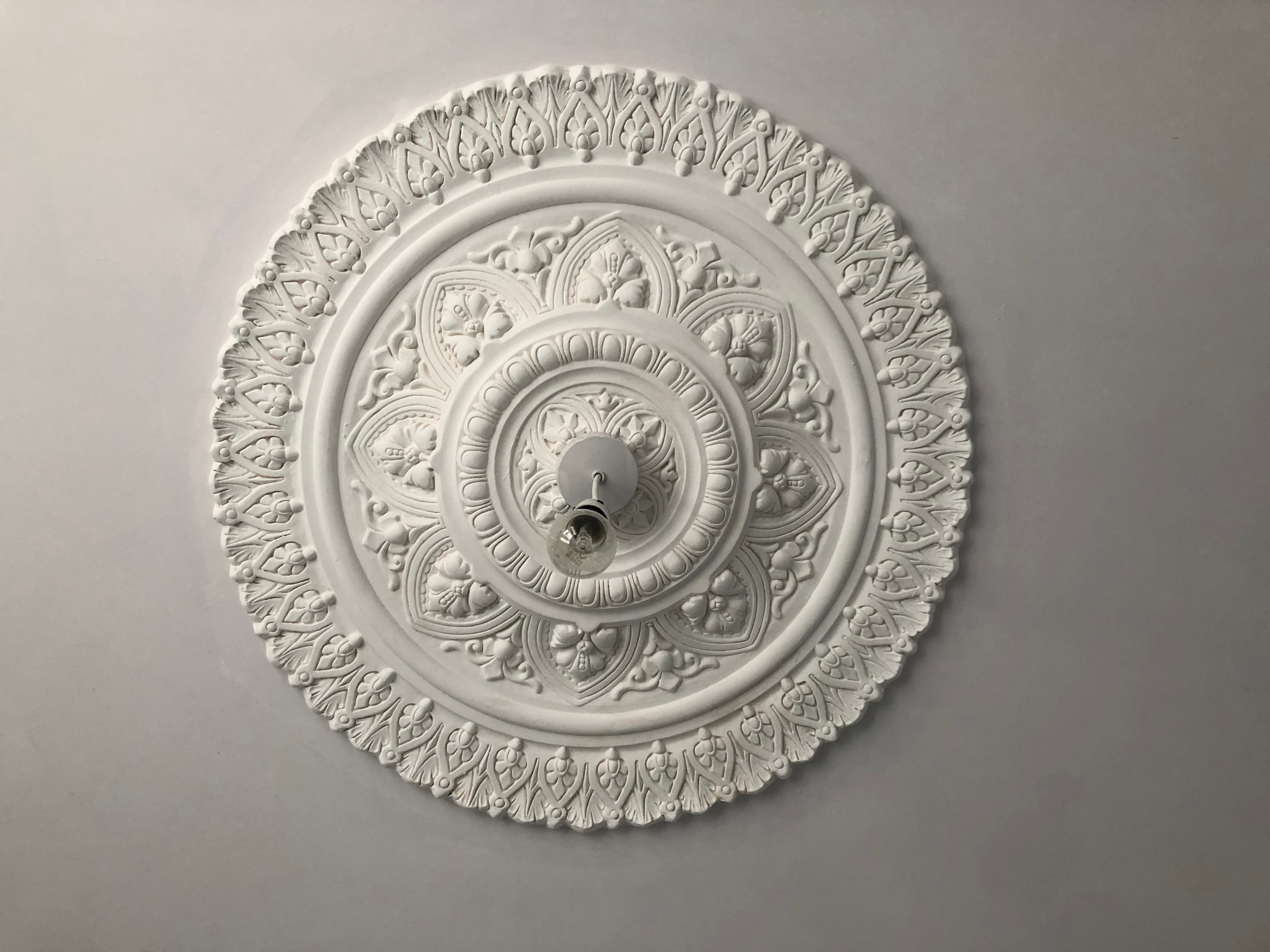 Plaster ceiling rose supplied by S Hutchison Plasterers