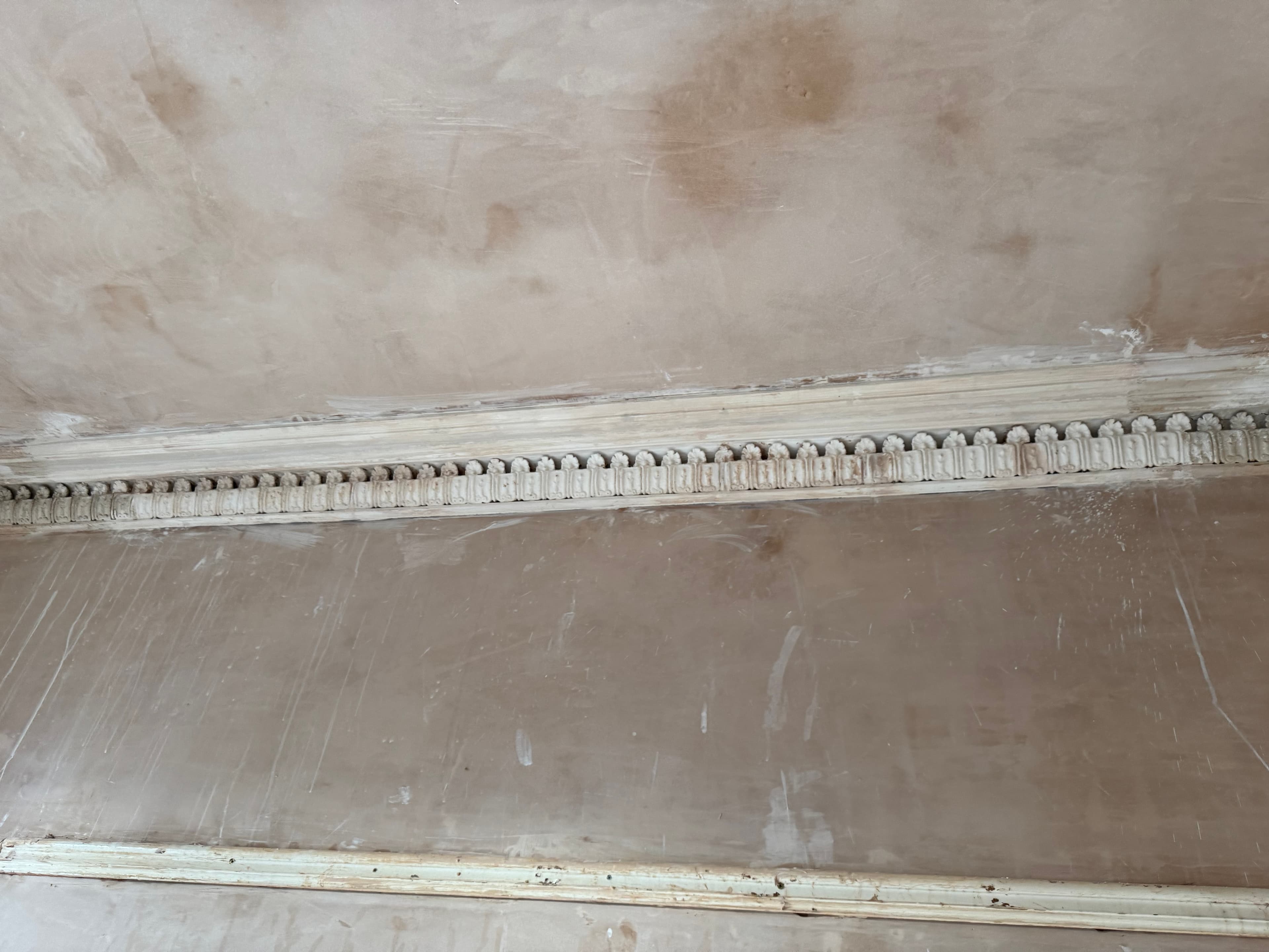 Cornice repair after making good