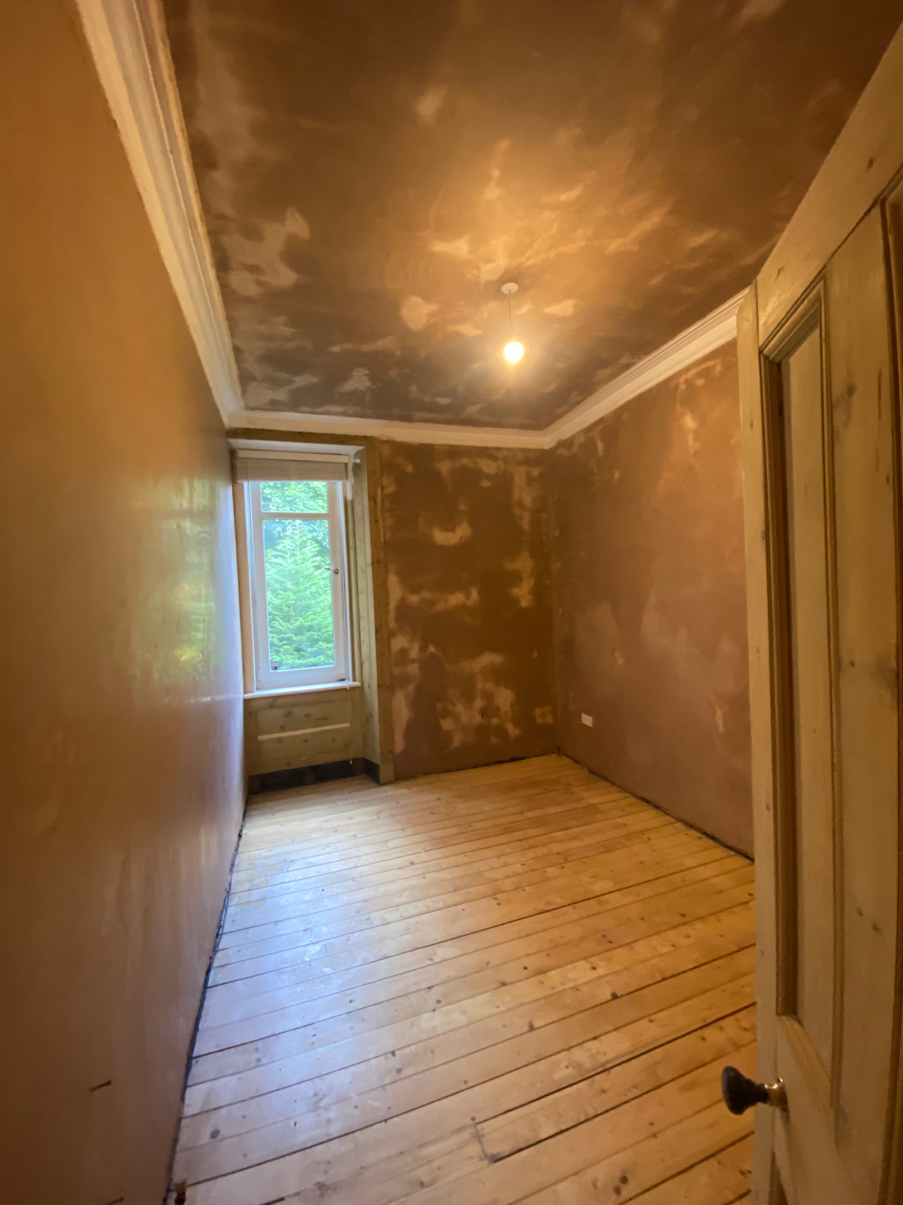 Window reveal after dry lining