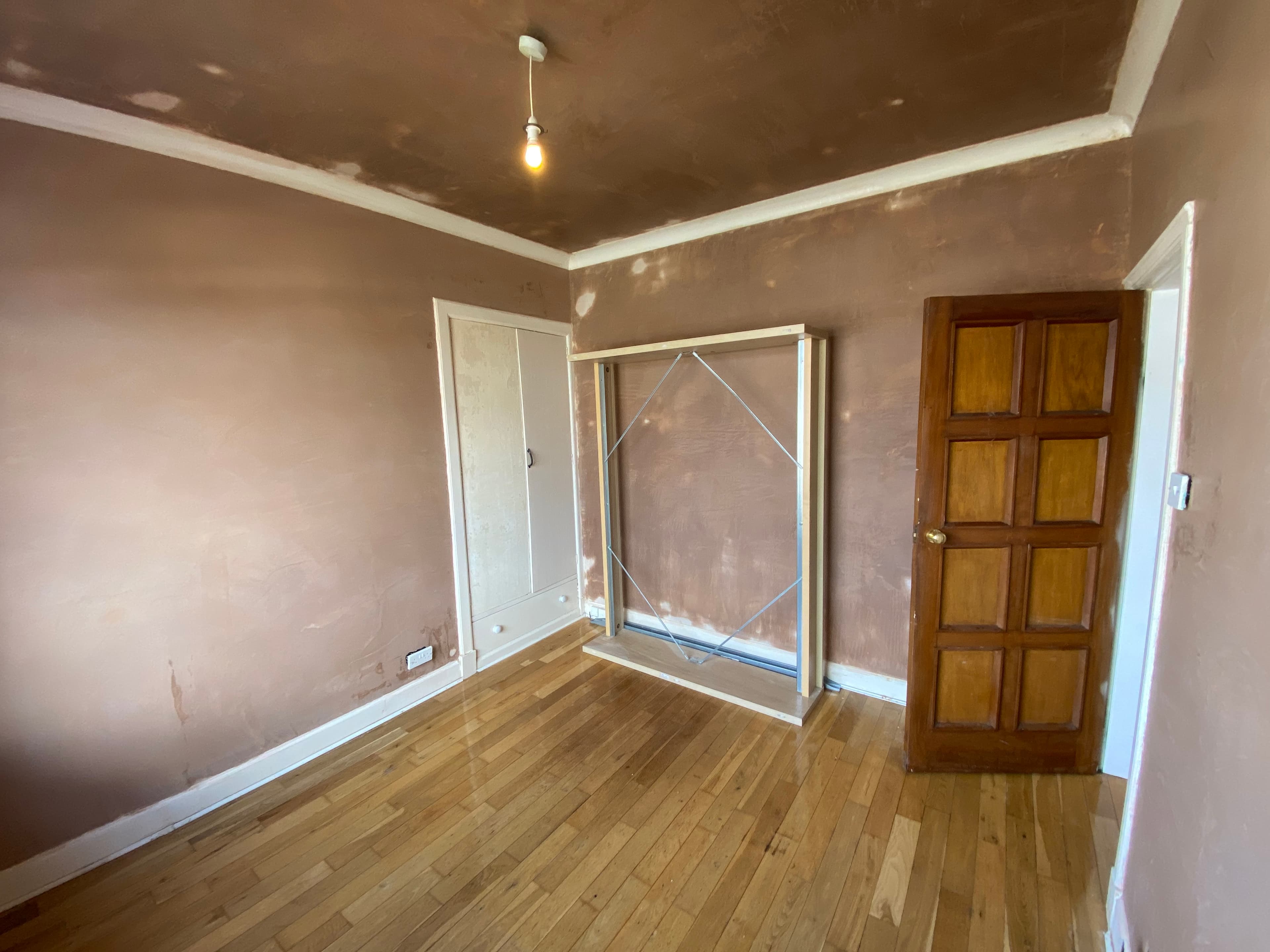 Refurbished room with a new ceiling line