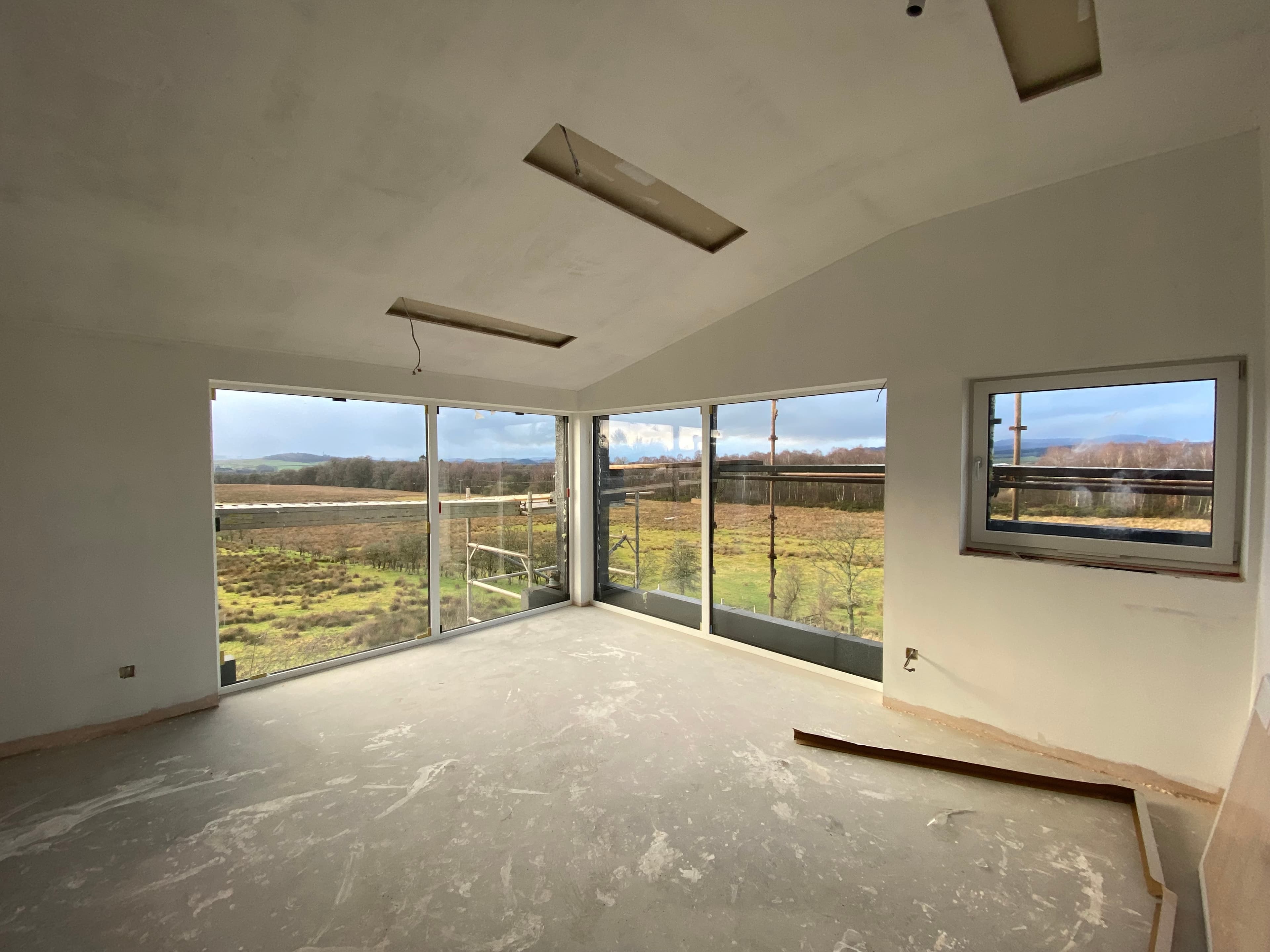 Interior plaster repair after making good