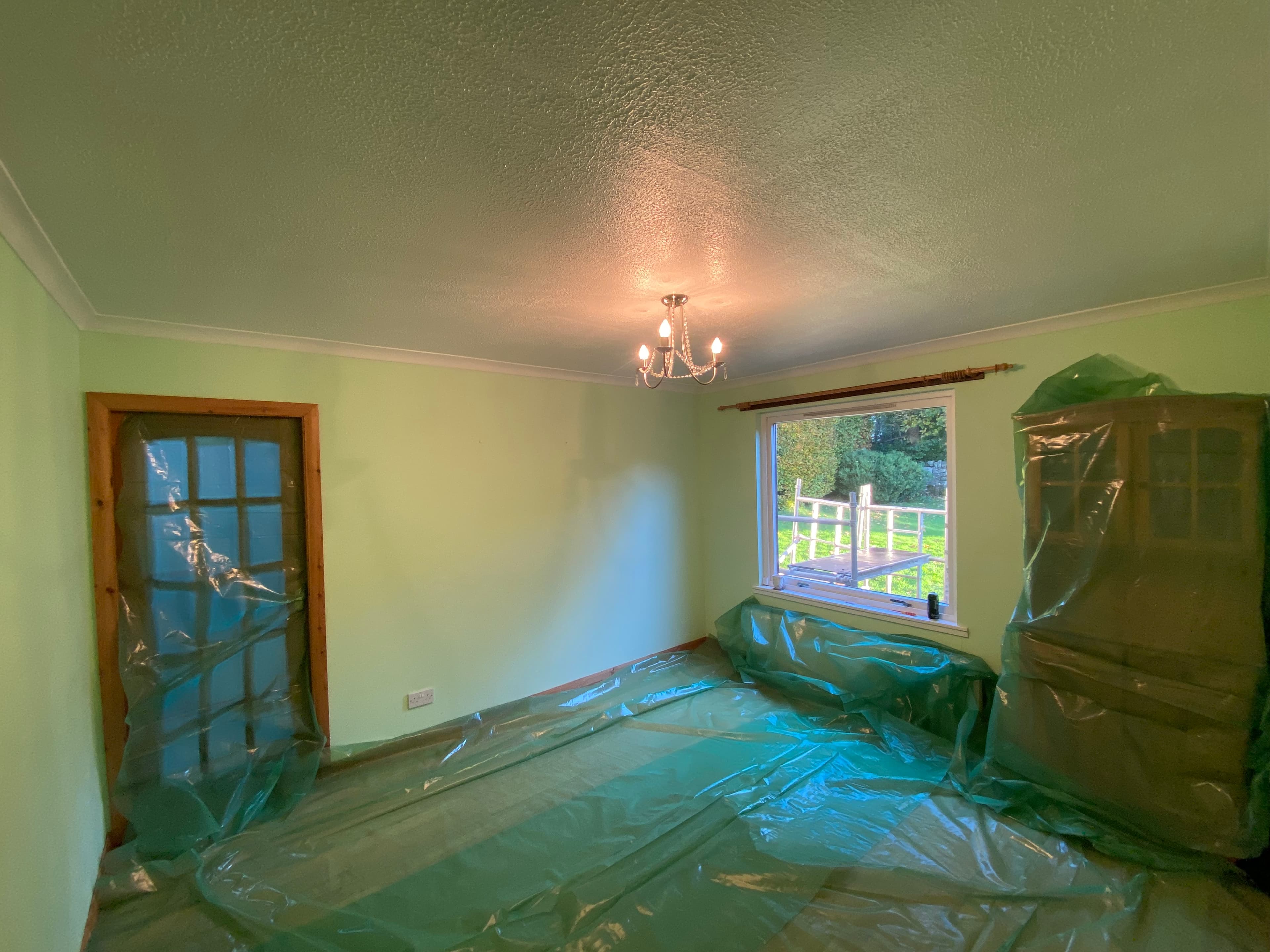Smooth wall ready for emulsion